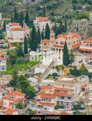 Vue aérienne sur le paysage urbain depuis le fort de palamidi de la ville de nafplion, péloponnèse, grèce Banque D'Images