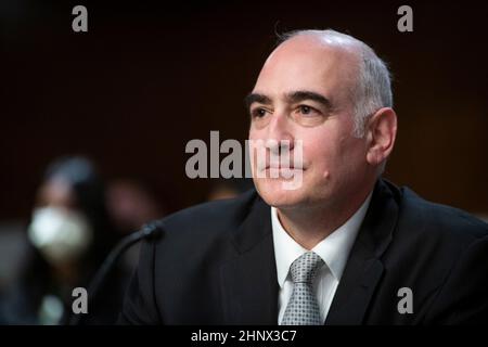 Washington DC, États-Unis. 17th févr. 2022. Frank Calvelli comparaît devant une audience du Comité sénatorial des services armés pour sa nomination au poste de secrétaire adjoint de la Force aérienne, dans l'édifice Dirksen du Bureau du Sénat à Washington, DC, le jeudi 17 février 2022. Crédit: Rod Lamkey/CNP/MediaPunch crédit: MediaPunch Inc/Alay Live News Banque D'Images