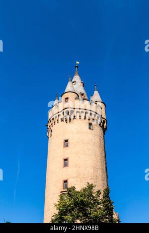 Eschenheimer Turm (Tour Eschenheim) était une porte d'entrée de la ville, faisant partie des fortifications médiévales de Francfort-sur-le-main - un point de repère de la ville.La Tour était une erminte Banque D'Images