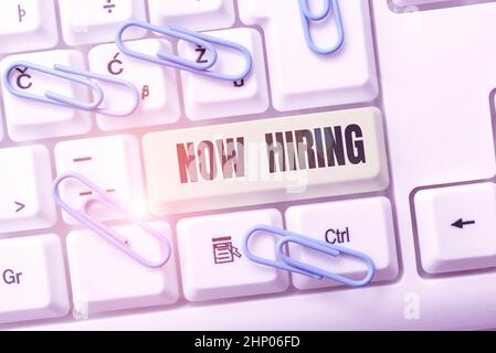 Légende conceptuelle embauche, concept d'entreprise Workforce Wanted Employés recrutement aujourd'hui offre d'emploi Résumé Typing Nouveau programme antivirus, Ty Banque D'Images