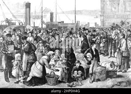 Une illustration de 19th siècles d'immigrants irlandais quittant Queenstown (Cobh) dans le comté de Cork pour l'Amérique pendant la Grande famine, ou la famine ou la famine irlandaise de la pomme de terre (surtout en dehors de l'Irlande), une période de famine et de maladie de masse en Irlande de 1845 à 1852; Les zones les plus touchées se trouvent à l'ouest et au sud de l'Irlande, où la langue irlandaise est dominante. Pendant la famine, environ 1 millions de personnes sont mortes et plus d'un million ont fui le pays, ce qui a entraîné une chute de la population du pays de 20 à 25 %. Banque D'Images