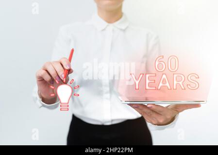 Exposition conceptuelle 60 ans, photo conceptuelle c'est le début d'une ère dorée commémorant une journée spéciale présentant les idées de nouvelles technologies discutant de T Banque D'Images