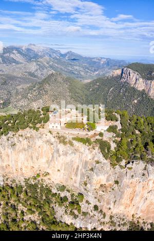 Ruines du château Castell Alaro sur Majorque montagne paysage paysage paysage voyage vacances photographie aérienne vue portrait format en Espagne Banque D'Images