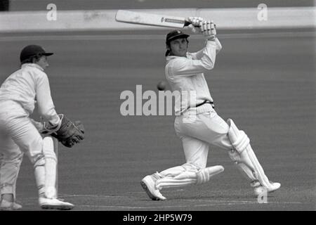 David Turner, batting pour les visiteurs, Surrey Against Hampshire, John Player League, The Oval, Londres, Angleterre 16th juillet 1978. Le Wicketkeeper est Jack Richards (Surrey). Banque D'Images