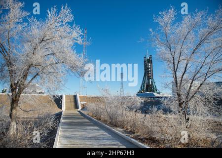 La fusée d'appoint Soyouz et le satellite MS-11 sont vus sur le plateau de lancement le dimanche 2 décembre 2018 au Cosmodrome de Baikonour au Kazakhstan. Banque D'Images