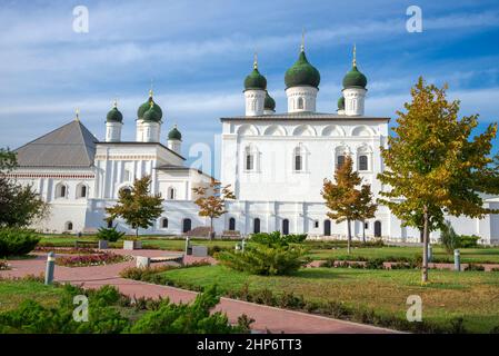 Ancienne cathédrale de la Trinité sur le territoire du Kremlin à Astrakhan, Russie Banque D'Images