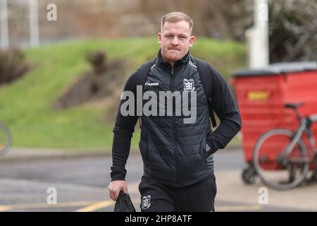 Jordan Johnstone (21) du FC Hull arrive au stade MKM à, le 2/19/2022. (Photo de David Greaves/News Images/Sipa USA) Credit: SIPA USA/Alay Live News Banque D'Images