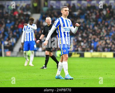 Brighton, Royaume-Uni. 19th févr. 2022. Leandro Trossard de Brighton et Hove Albion lors du match Premier League entre Brighton et Hove Albion et Burnley à l'Amex le 19th 2022 février à Brighton, en Angleterre. (Photo de Jeff Mood/phcimages.com) Credit: PHC Images/Alamy Live News Banque D'Images