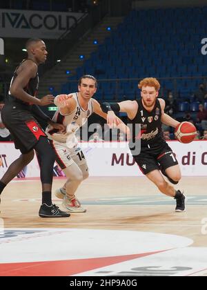 Pesaro, Italie. 19th févr. 2022. Mannion (Virtus Segafredo Bologna) au cours de la finale huit - demi-finales - Bertram Derthona Tortona vs Virtus Segafredo Bologna, Italian Basketball Cup hommes à Pesaro, Italie, février 19 2022 crédit: Independent photo Agency/Alamy Live News Banque D'Images