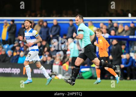 Londres, Royaume-Uni. 19th févr. 2022. Arbitre, Tim Robinson en action. À Londres, Royaume-Uni, le 2/19/2022. (Photo de Carlton Myrie/News Images/Sipa USA) crédit: SIPA USA/Alay Live News Banque D'Images