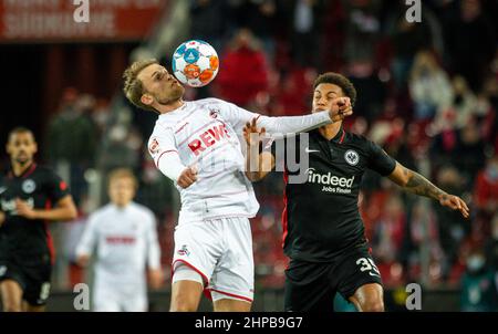 Sebastian Andersson (Köln), Tuta (FRA) 1. FC Köln - Eintracht Frankfurt 19.02.2022, Fussball, BundesligaSaison 2021 2022 Foto: Moritz Müller Copyrig Banque D'Images