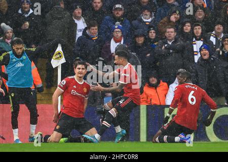 Harry Maguire #5 de Manchester United célèbre son objectif de faire 0-1 Banque D'Images