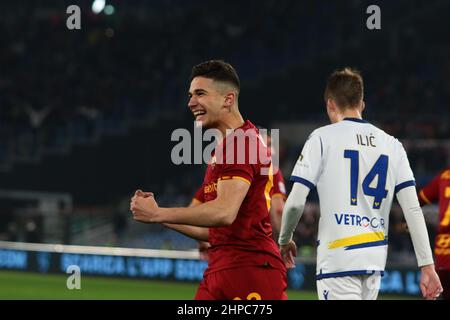 Rome, Rome, Italie. 19th févr. 2022. Rome, Italie 19th février 2022: Cristian Volpato de A.S. Roma célébrations de but pendant la série italienne Un match de football 202122 entre AS Roma et Hellas Verona FC au stade Olimpico (Credit image: © Raffaele Conti/Pacific Press via ZUMA Press Wire) Banque D'Images