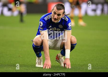 Wolverhampton, Royaume-Uni. 20th févr. 2022. Caglar Soyuncu de Leicester City a l'air abattu après le match. Match de la Premier League, Wolverhampton Wanderers / Leicester City au stade Molineux à Wolverhampton, en Angleterre, le dimanche 20th février 2022. Cette image ne peut être utilisée qu'à des fins éditoriales. Utilisation éditoriale uniquement, licence requise pour une utilisation commerciale. Aucune utilisation dans les Paris, les jeux ou les publications d'un seul club/ligue/joueur. photo par Steffan Bowen/Andrew Orchard sports photographie/Alay Live news crédit: Andrew Orchard sports photographie/Alay Live News Banque D'Images