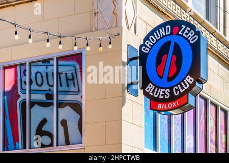 Le Ground Zero Blues Club, co-détenu par l'acteur Morgan Freeman, a ouvert sa deuxième place en février 2022 sur l'historique Howard Ave à Biloxi, Mississippi, États-Unis. Banque D'Images