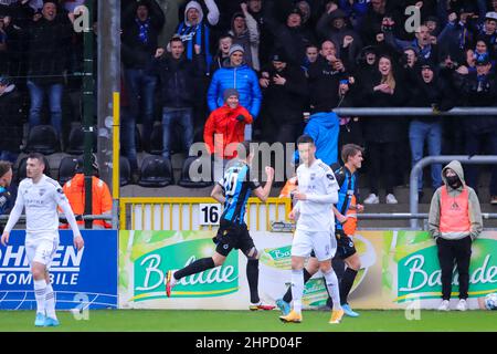 EUPEN, BELGIQUE - 20 FÉVRIER : Hans Vanaken du Club Brugge célèbre son premier but lors du match de Jupiler Pro League entre KAS Eupen et le Club Brugge au Kehrwegstadion le 20 février 2022 à Eupen, Belgique (photo de Perry van de Leuvert/Orange Pictures) Banque D'Images