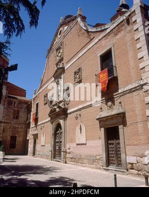 VISTA SESGADA DE LA FACHADA - S XVII AUTEUR: PLAZA SEBASTIAN DE LA. LIEU: CONVENTO DE LAS BERNARDAS. Alcalá de Henares. MADRID. ESPAGNE. Banque D'Images