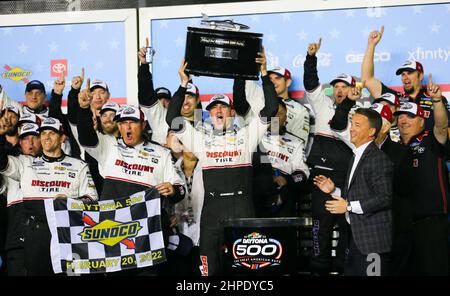 Daytona, États-Unis. 20th févr. 2022. Austin Cindric remporte le Daytona 500 annuel 64th au Daytona International Speedway le dimanche 20 février 2022 Daytona, FL. Photo par Mike Gentry/UPI crédit: UPI/Alay Live News Banque D'Images