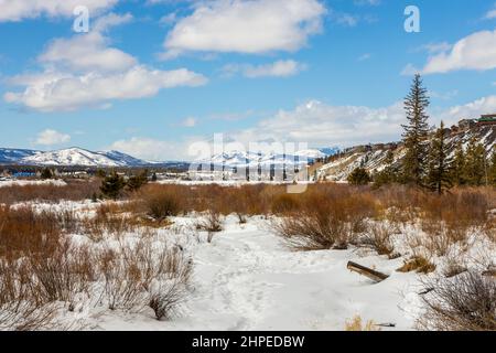 La beauté naturelle de l'hiver à Fraser, Colorado. Sentier du fleuve Fraser Banque D'Images