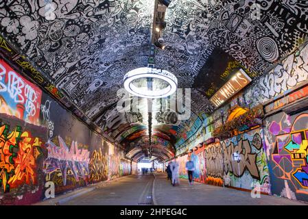 Leake Street tunnel décoré de graffiti à Londres, Royaume-Uni Banque D'Images