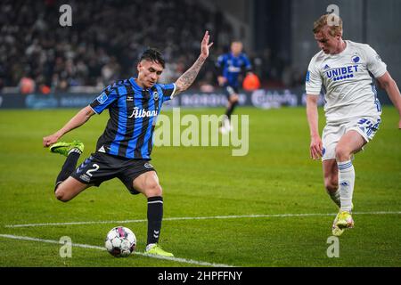 Copenhague, Danemark. 20th févr. 2022. Nicholas Mickelson (2) d'Odense Boldklub vu lors du match Superliga de 3F entre le FC Copenhague et Odense Boldklub à Parken à Copenhague. (Crédit photo : Gonzales photo/Alamy Live News Banque D'Images