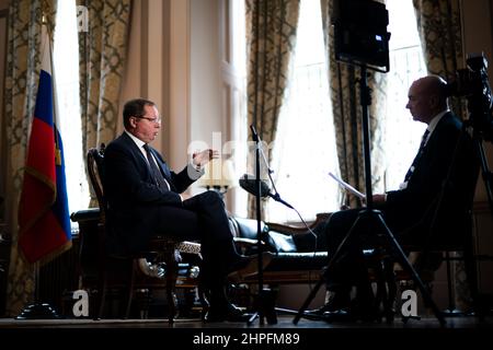 Ambassadeur de la Fédération de Russie auprès du Royaume-Uni Andrei Kelin lors d'un entretien avec l'AP à la résidence officielle de l'ambassadeur de Russie à Londres. Date de la photo: Lundi 21 février 2022. Banque D'Images