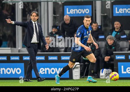 Milan, Italie. 20th févr. 2022. Ivan Perisic (14) d'Inter vu dans la série Un match entre Inter et Sassuolo à Giuseppe Meazza à Milan. (Crédit photo : Gonzales photo/Alamy Live News Banque D'Images