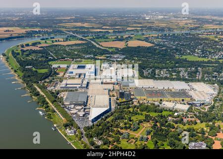Vue aérienne, zone du parc des expositions de Düsseldorf ainsi que du stade de la ligue nationale Merkur Spiel-Arena dans le quartier Stockum de Düsseldorf, en Rhénanie, Banque D'Images