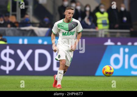 Milan, Italie, 20th février 2022. Davide Frattesi des États-Unis Sassuolo pendant la série Un match à Giuseppe Meazza, Milan. Le crédit photo devrait se lire: Jonathan Moscrop / Sportimage Banque D'Images