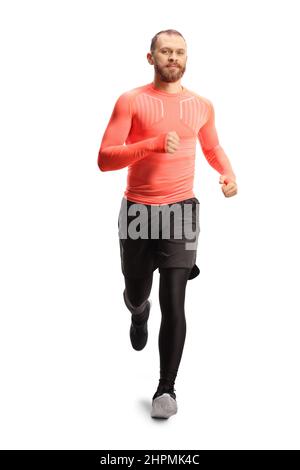 Homme barbu dans les vêtements de sport courant isolé sur fond blanc Banque D'Images