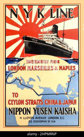 Affiche publicitaire japonaise vintage 1930s pour N y K Line - deux fois par nuit de Londres Marseille & Naples à Ceylon Straits China & Japan - Nippon Yusen Kaisha, 4 Lloyds Avenue London EC. Affiche présentant le Hakone Maru (1921) N.Y.K. paquebot de croisière naviguant en mer et le drapeau du Soleil montant - l'enseigne navale de la Marine japonaise - remplissant le ciel en arrière-plan avec une carte du monde marquant la route de croisière entre Londres et l'Europe à L'Inde, la Chine et le Japon via le canal de Suez, sous la Nippon Yusen Kaisha Company Londres Banque D'Images