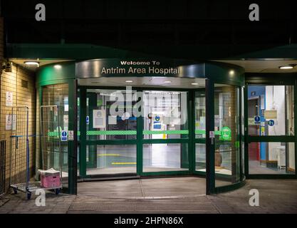 Entrée principale de l'hôpital de la région d'Antrim. Banque D'Images