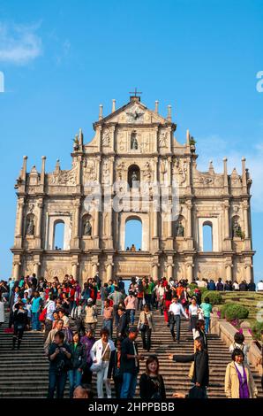 Les célèbres ruines de la cathédrale Saint-Paul du XVIIe siècle. Ruinas do Sao Paulo., Macao, Chine. Banque D'Images