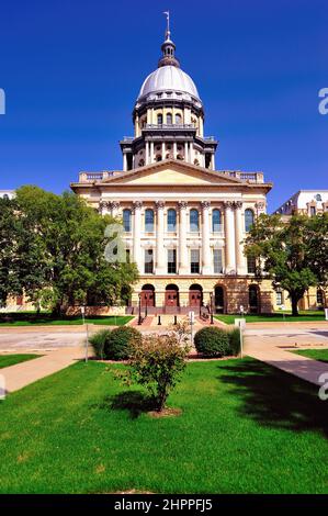 Springfield, Illinois, États-Unis. Le bâtiment du Capitole de l'État de l'Illinois, construit au capitole, est de style architectural français de la Renaissance. Banque D'Images
