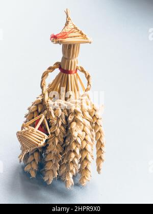 Récolte de maïs « Harvest Maid » en anglais fait à la main, également connue sous le nom de « Corn Mothers », « Corn Dolls » ou « Corn Maidens », fabriquée à partir de blé pour célébrer la récolte Banque D'Images