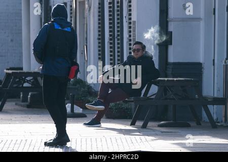 Amrit Magar devant la cour des magistrats de Bromley, Kent. Il a reçu un ordre de contention de cinq ans après qu'il ait été reconnu coupable de traquer Emma Raducanu, une joueuse de tennis britannique de 19 ans. Date de la photo: Mercredi 23 février 2022. Banque D'Images