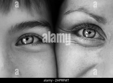 La fierté et la joie de Mummys. Petit gros plan photo d'une mère et d'un fils souriant ensemble. Banque D'Images