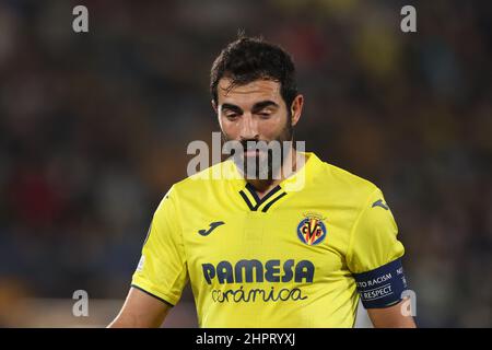 Villarreal, Espagne, le 22nd février 2022. Raul Albiol de Villarreal CF pendant le match de la Ligue des champions de l'UEFA à l'Estadio de la Ceramica, Villarreal. Le crédit photo devrait se lire: Jonathan Moscrop / Sportimage Banque D'Images