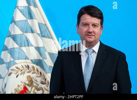 Munich, Allemagne. 23rd févr. 2022. Sandro Kirchner (CSU), nouveau secrétaire d'Etat au ministère bavarois de l'intérieur, photographié au Palais Prinz-Carl. Credit: Sven Hoppe/dpa/Alay Live News Banque D'Images