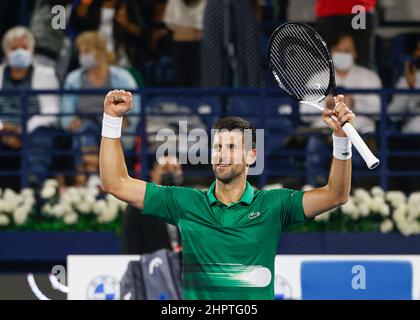 Dubaï, Émirats arabes Unis, 23rd février 2022. Le joueur serbe de tennis Novak Djokovic en action au tournoi des Championnats de tennis duty Free de Dubaï au Stade de tennis duty Free de Dubaï le mercredi 23 février 2022., © Juergen Hasenkopf / Alamy Live News Banque D'Images