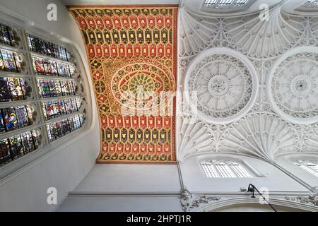 Plafond décoratif de l'église guilde de St Mary Aldermary (utilisée par la paroisse orthodoxe de St Nicholas), ville de Londres, Angleterre. Banque D'Images