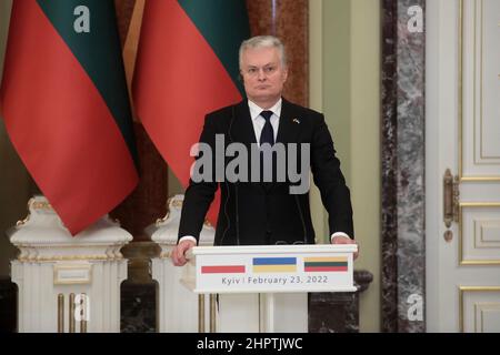 Non exclusif: KIEV, UKRAINE - 23 FÉVRIER 2022 - le Président de la République de Lituanie Gitanas Nauseda est photographié lors de sa rencontre officielle avec Banque D'Images