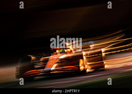 Barcelone, Espagne, 23/02/2022, 04 NORRIS Lando (gbr), McLaren F1 Team MCL36, action lors de la session d'avant-saison avant le Championnat du monde de Formule 1 de la FIA 2022, sur le circuit de Barcelone-Catalunya, du 23 au 25 février 2022 à Montmelo, près de Barcelone, Espagne - photo Antonin Vincent / DPPI Banque D'Images