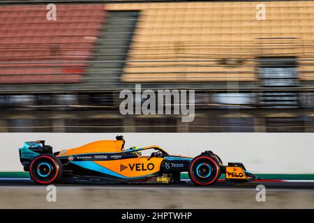 Barcelone, Espagne, 23/02/2022, 04 NORRIS Lando (gbr), McLaren F1 Team MCL36, action lors de la session d'avant-saison avant le Championnat du monde de Formule 1 de la FIA 2022, sur le circuit de Barcelone-Catalunya, du 23 au 25 février 2022 à Montmelo, près de Barcelone, Espagne - photo: Florent Gooden/DPPI/LiveMedia Banque D'Images