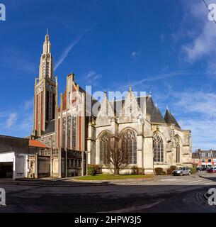 Roye, l'église Saint-Pierre et son beffroi Banque D'Images