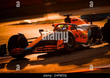 Barcelone, Espagne, 23/02/2022, 04 NORRIS Lando (gbr), McLaren F1 Team MCL36, action lors de la session d'avant-saison avant le Championnat du monde de Formule 1 de la FIA 2022, sur le circuit de Barcelone-Catalunya, du 23 au 25 février 2022 à Montmelo, près de Barcelone, Espagne - photo: Antonin Vincent/DPPI/LiveMedia Banque D'Images