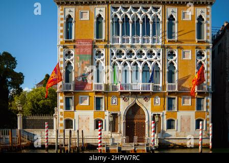 VENISE - 25 juillet 2020 : image avec le Palazzo Franchetti à Venise, Italie. Banque D'Images