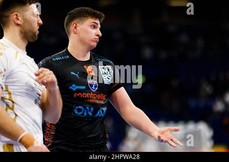 Kiel, Allemagne. 23rd févr. 2022. Handball : Ligue des champions, THW Kiel - Montpellier HB, Groupe a, Matchday 12, Wunundino Arena. Gestes Arthur Lenne (r) de Montpellier. Credit: Frank Molter/dpa/Alay Live News Banque D'Images