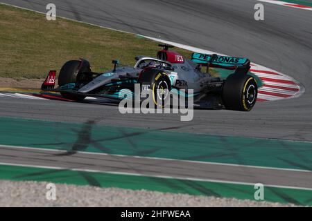 Barcelone/Espagne - 23/02/2022 - 7 fois champion du monde #44 Lewis Hamilton dans sa Mercedes W13 voiture pendant la première journée d'essais pré-saison pour le 20 Banque D'Images