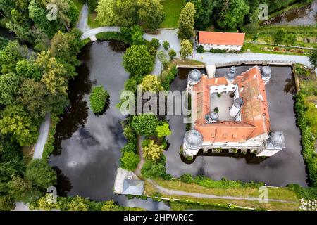 Vue aérienne, château mitwitz amarré, quartier de Kronach, haute-Franconie, Bavière, Allemagne Banque D'Images